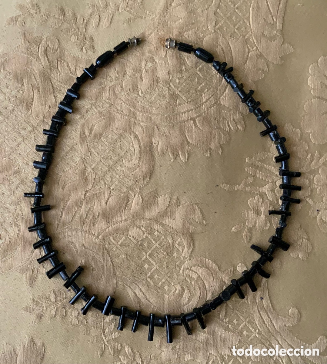 Vintage: COLLAR GARGANTILLA CORAL NEGRO