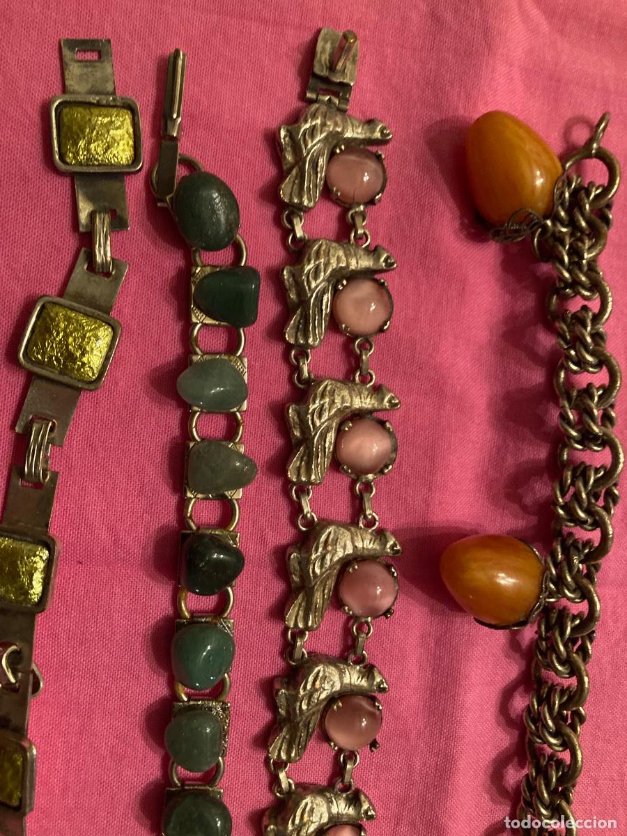Vintage: 4 pulseras antiguas de metal piedras y esmaltes