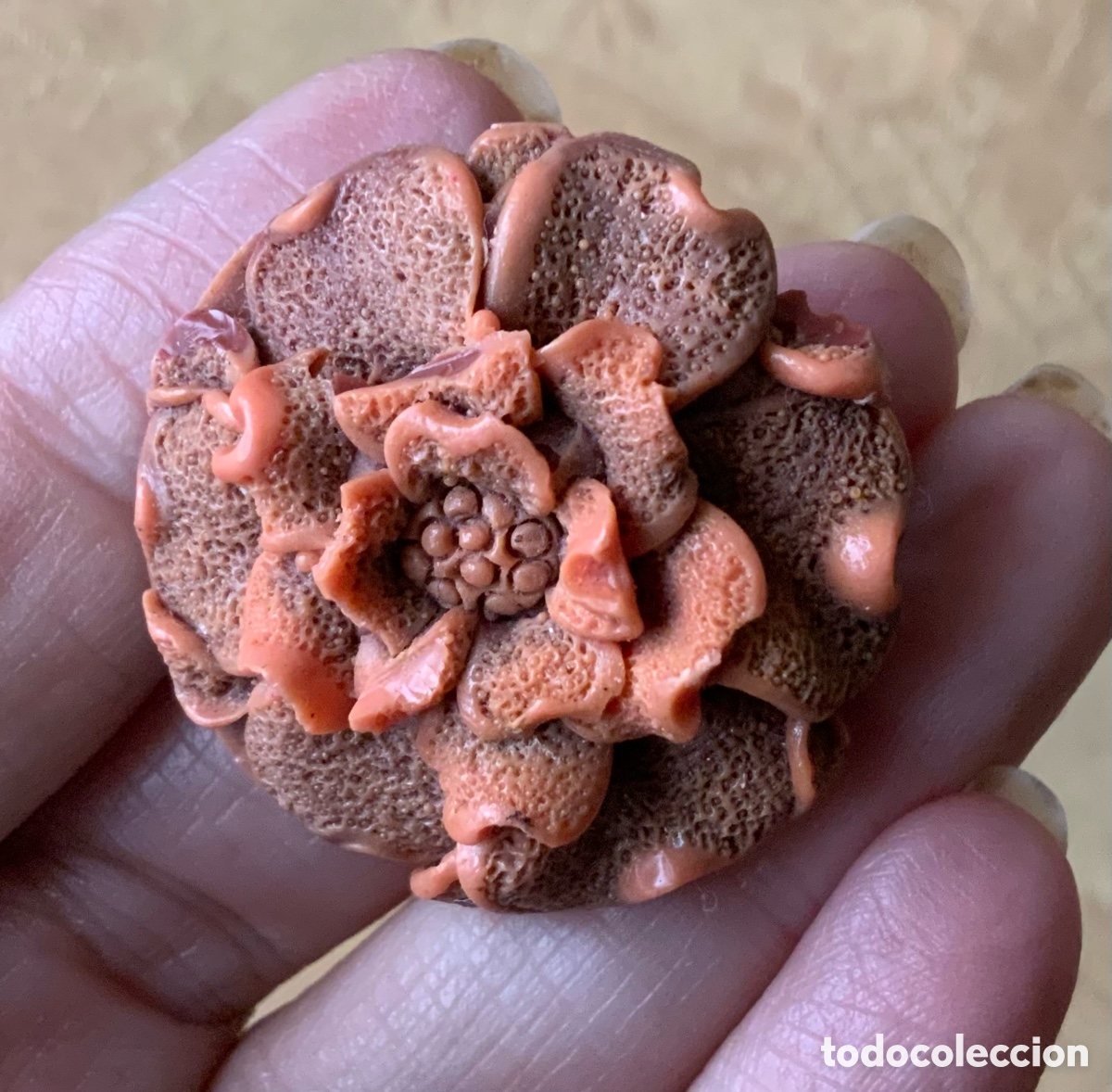 Vintage: ANTIGUO BROCHE FLOR DE BAQUELITA