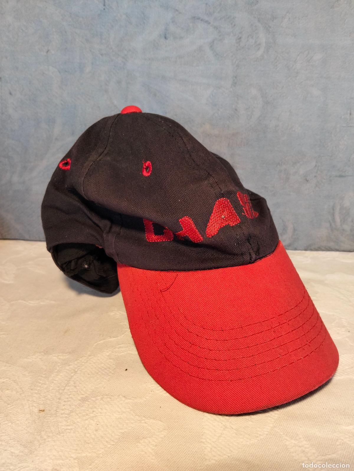 Vintage: Gorra vintage a&ntilde;os 90 negro rojo chasis