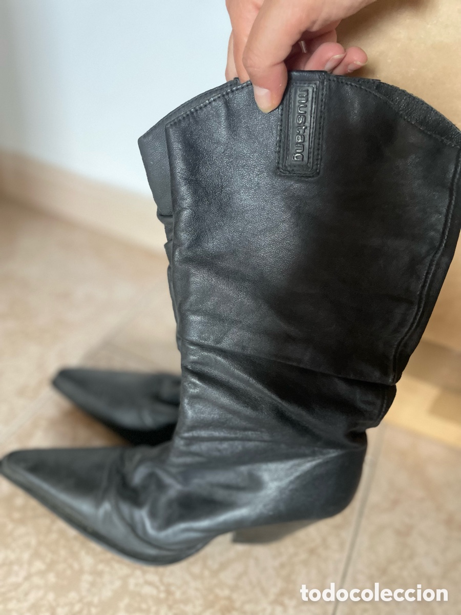 Vintage: Botas de piel negra Mustang