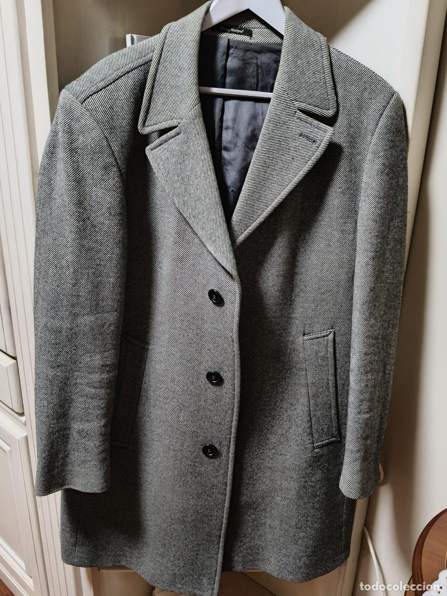 Vintage: Abrigo tela gris tres cuartos. Marca Dustin. Talla L