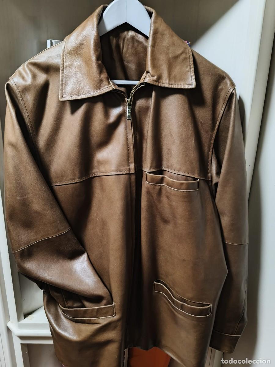 Vintage: Abrigo piel marr&oacute;n. Marca Blue Ribbon. Talla L