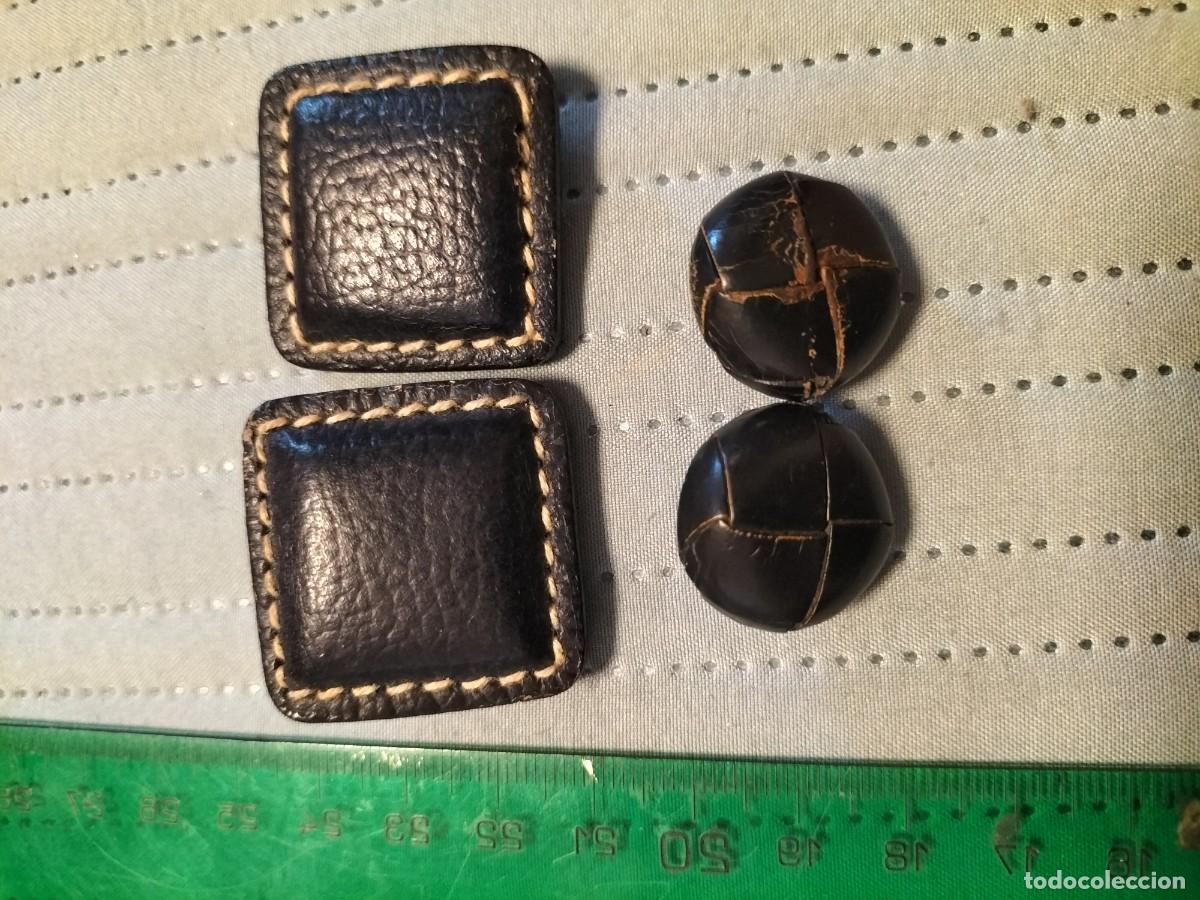 Vintage: 2 parejas botones vintage de cuero. 30x30 mm//21 mm