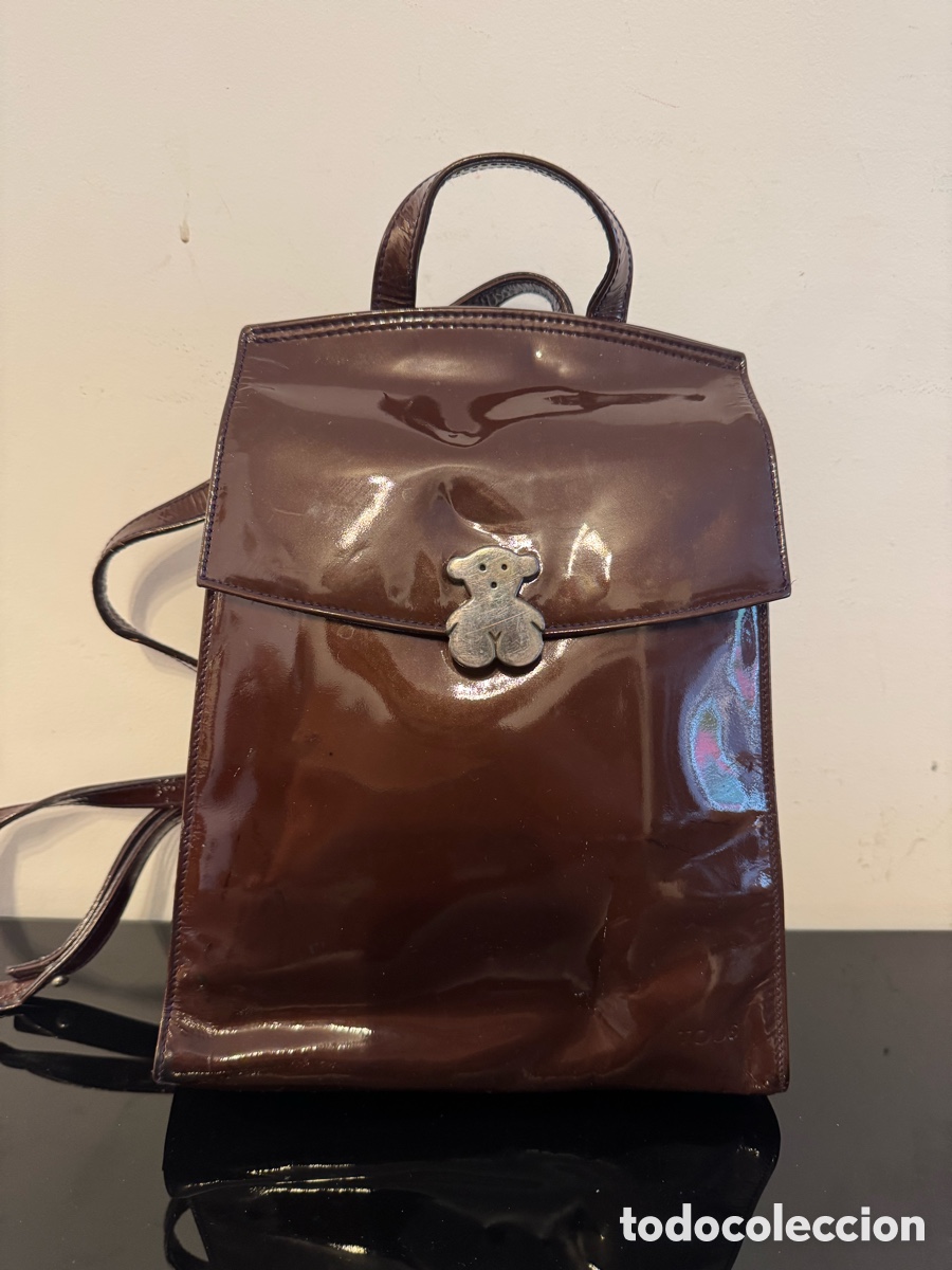 Vintage: Mochila tous vintage en charol marr&oacute;n con oso met&aacute;lico ✨