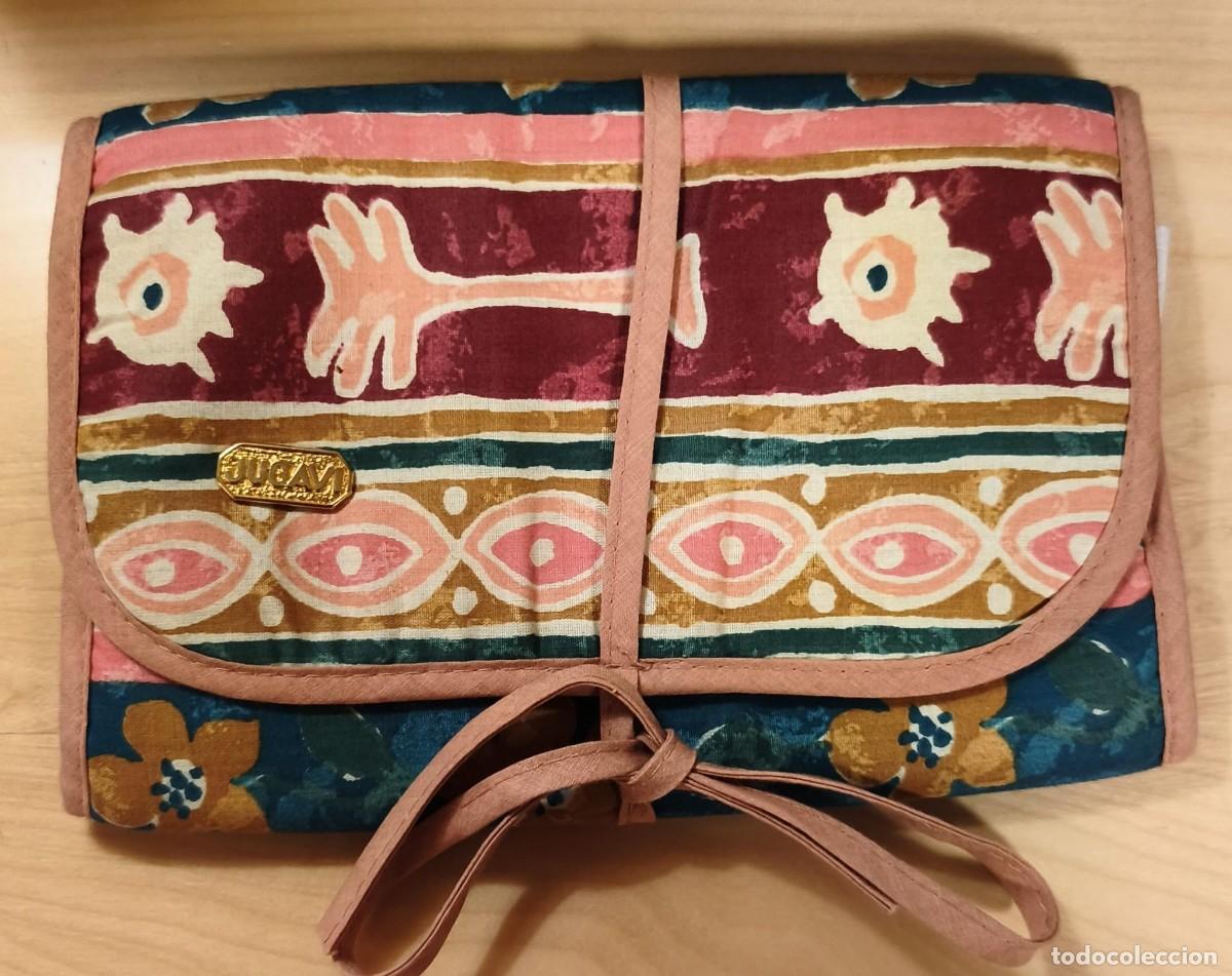 Vintage: Bolsa tela tonos c&aacute;lidos con cinco departamentos para almacenar - Jugavi - 22cm x 16cm