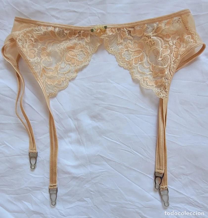Vintage: Liguero color dorado regulable encaje