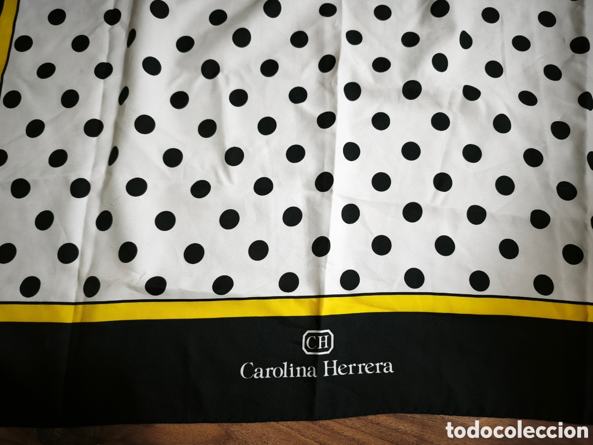 Vintage: PA&Ntilde;UELO CAROLINA HERRERA