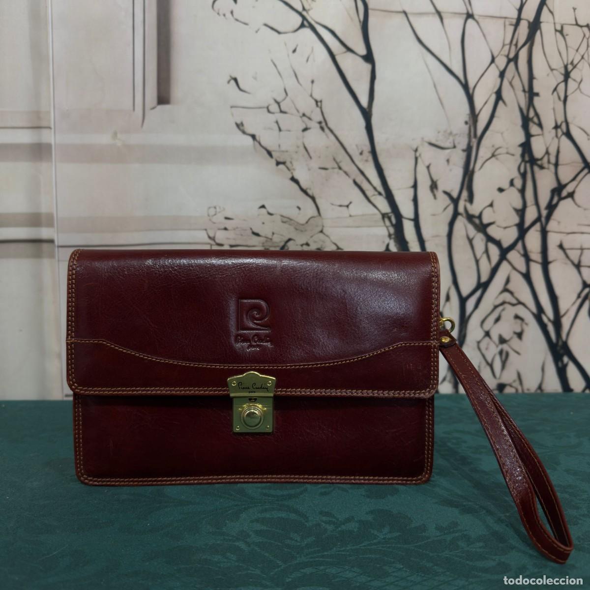 Vintage: Bolso de mano vintage de la marca Pierre Cardin