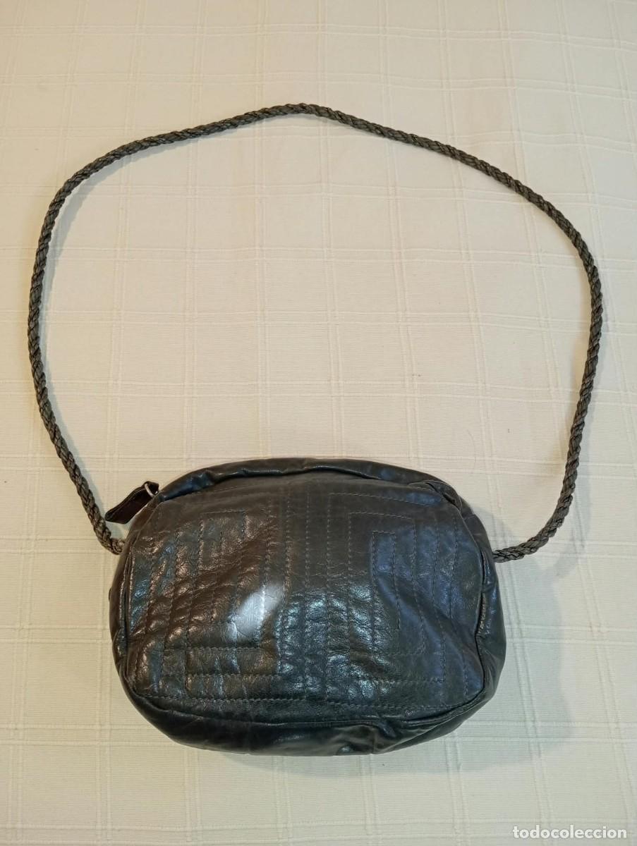 Vintage: PRADA Bolso vintage de piel acolchada con correa trenzada para hombro y bandolera Ca. 1980 MILANO IT