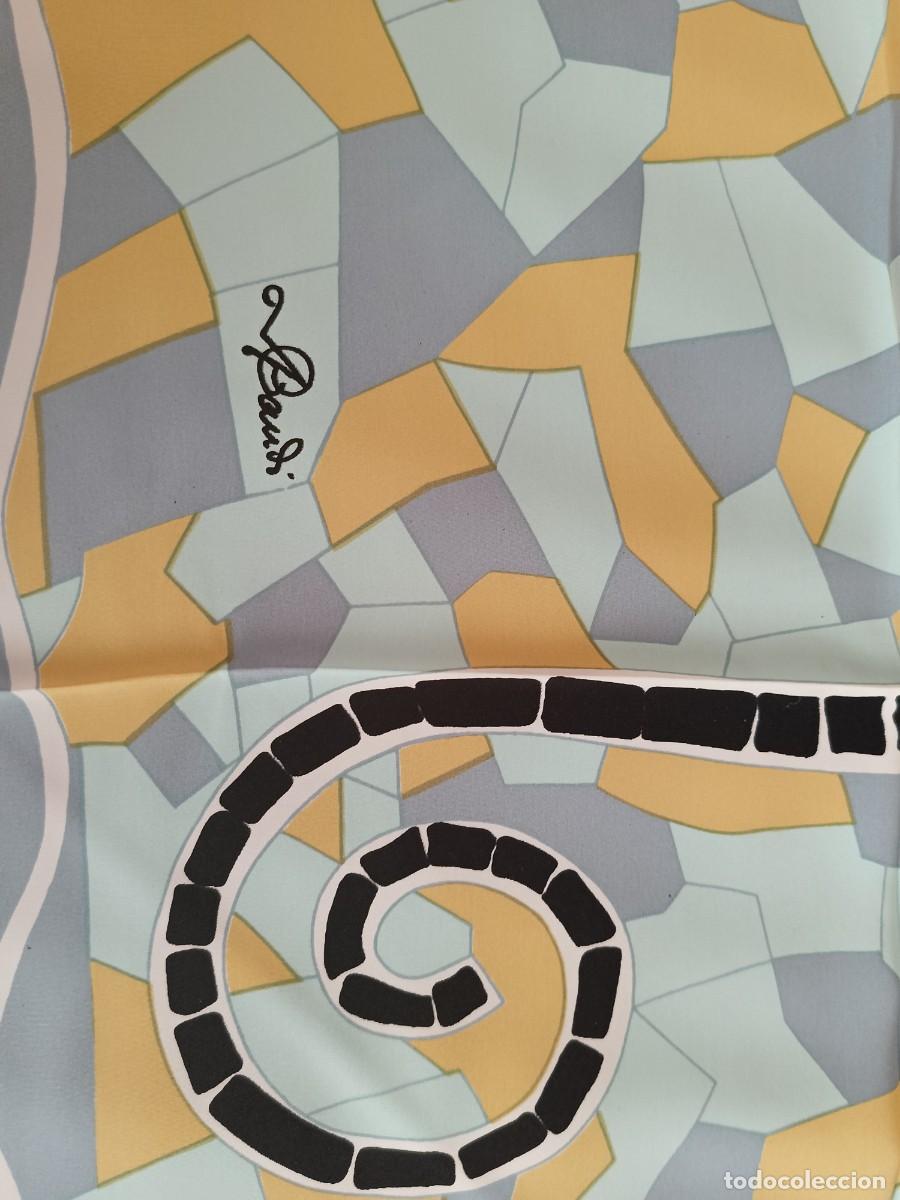 Vintage: Pa&ntilde;uelo GAUDI. Tipo seda Vintage - Foto 2