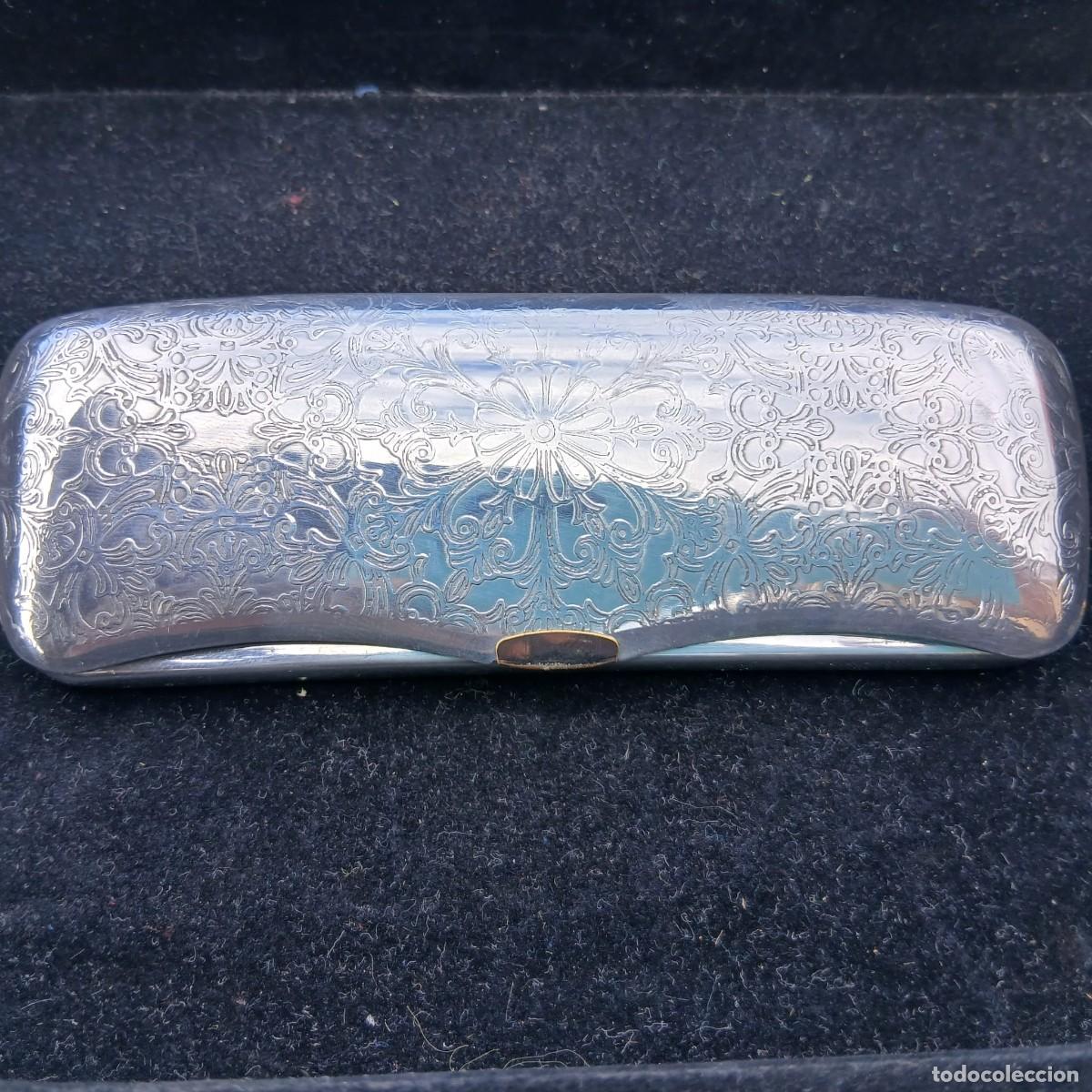 Vintage: Bonito estuche para gafas peque&ntilde;as