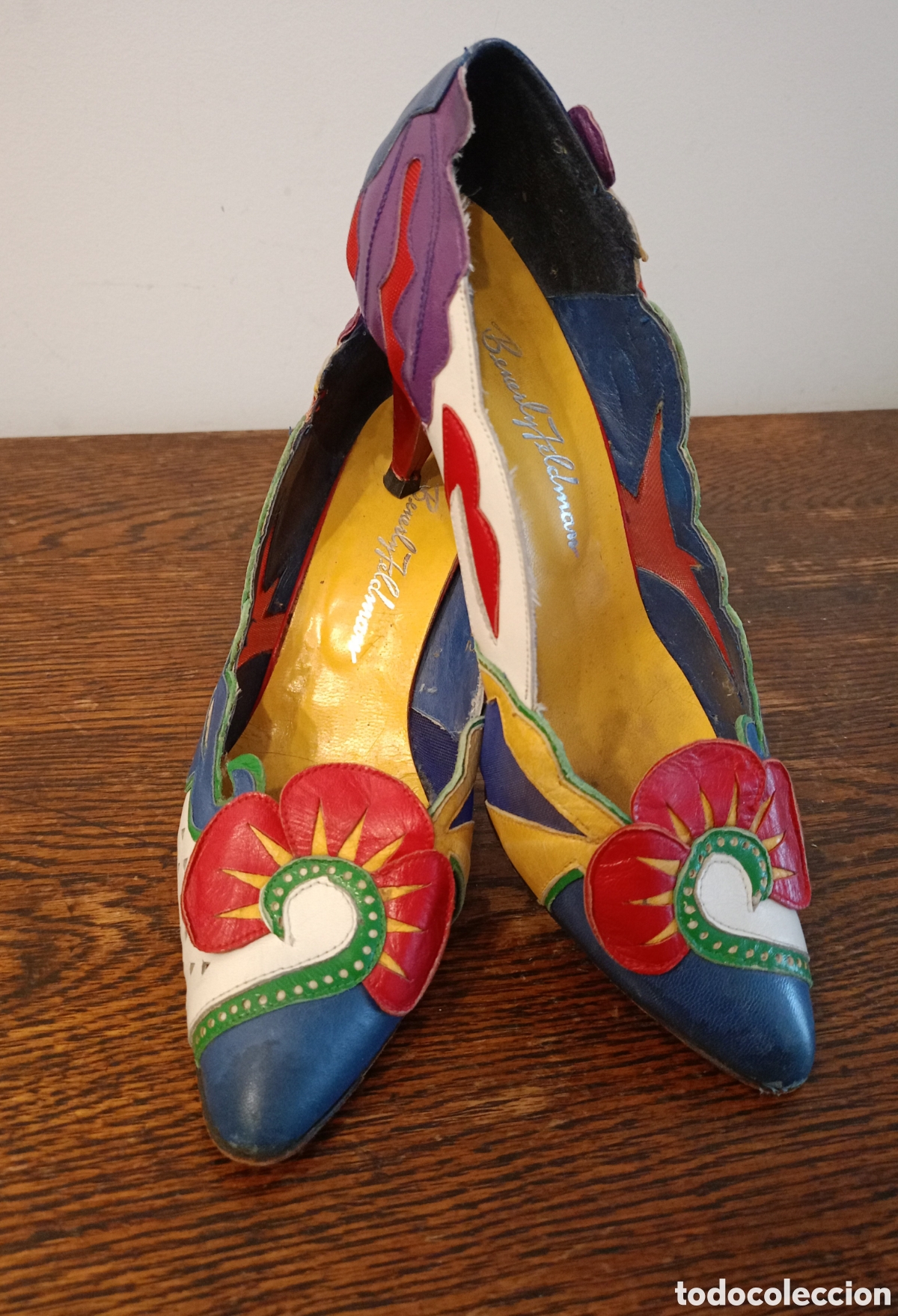 Vintage: Espectaculares zapatos (pumps) firmados por la aclamada dise&ntilde;adora estadounidense Beverly Feldman