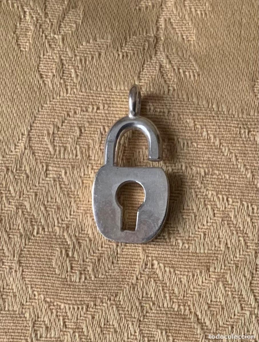 Vintage: COLGANTE DE PLATA CANDADO ABIERTO