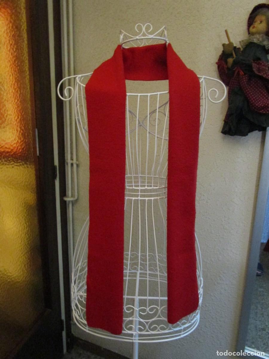 Vintage: BUFANDA DE PUNTO COLOR ROJO