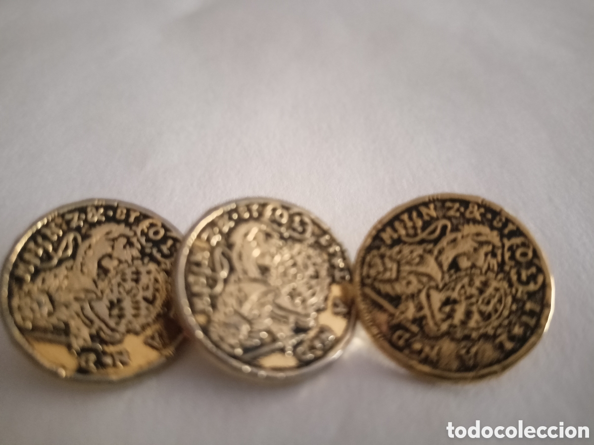 Vintage: Lote 3 botones dorados