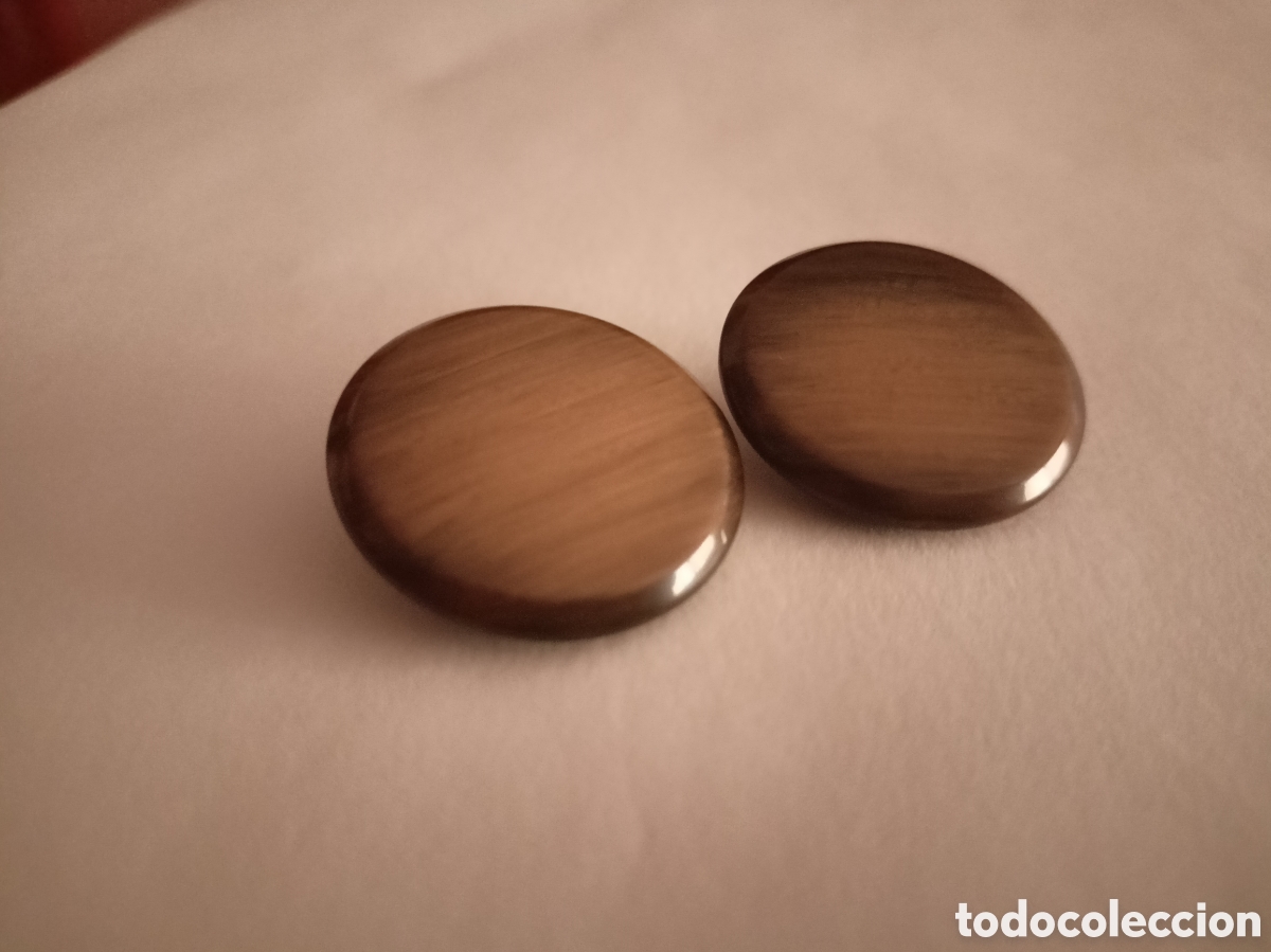 Vintage: 2 botones marron gaspeado - Foto 2