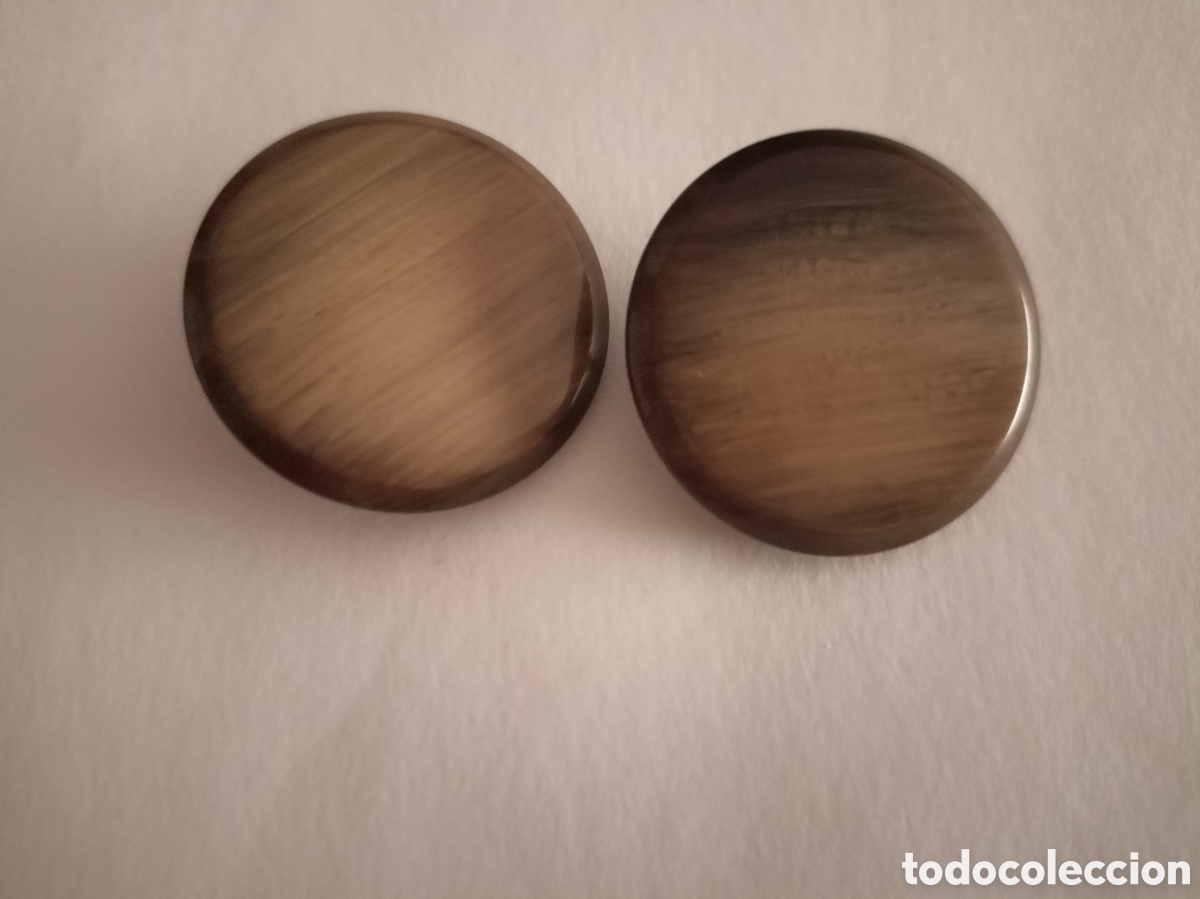 Vintage: 2 botones marron gaspeado