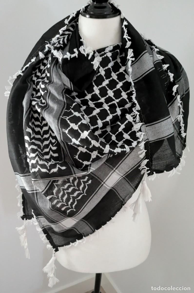 Vintage: Kefiya. Pa&ntilde;uelo palestino. Blanco y negro. 120x120. Algod&oacute;n egipcio. Nuevo