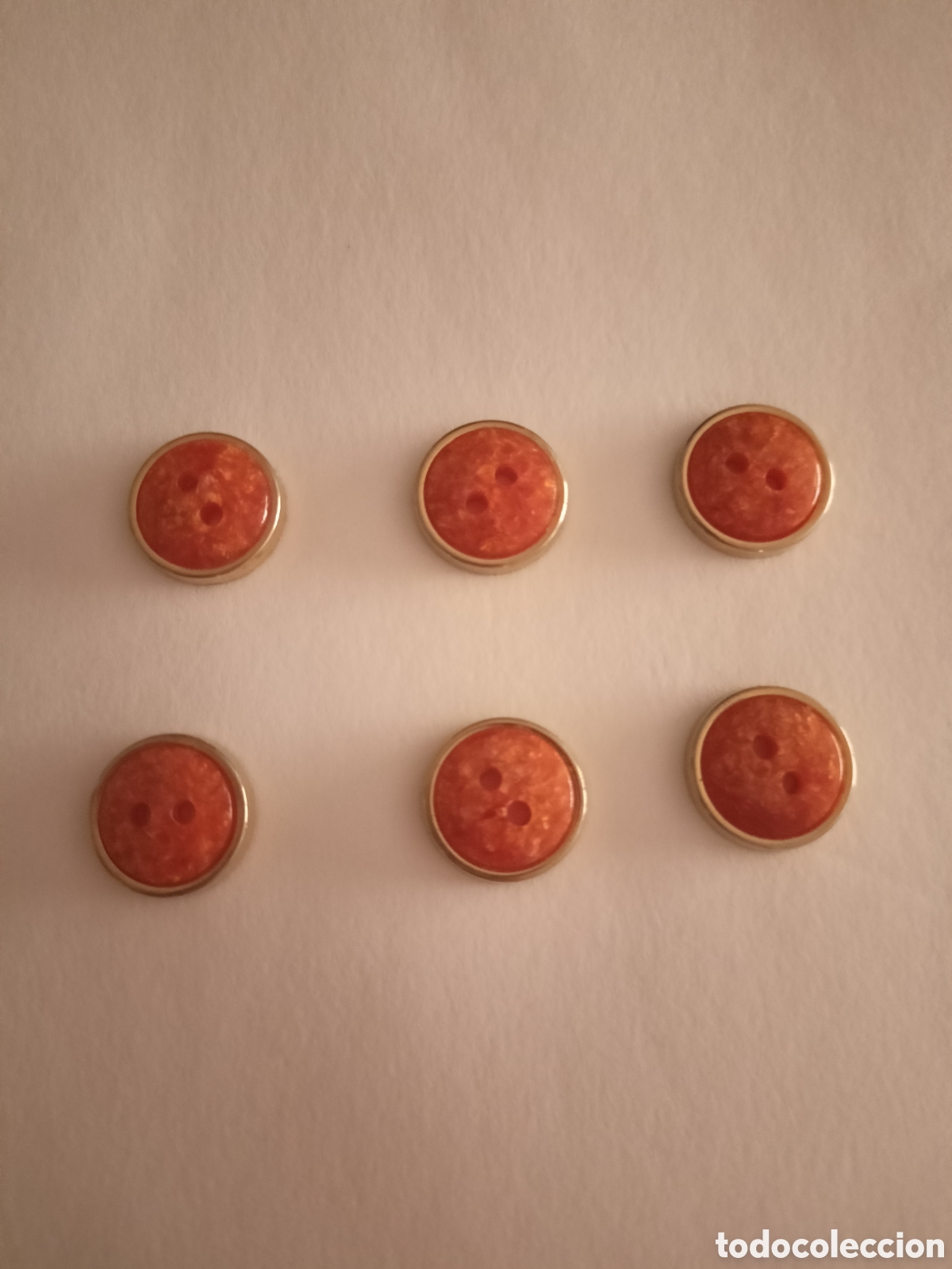 Vintage: 6 botones salmon con dorado