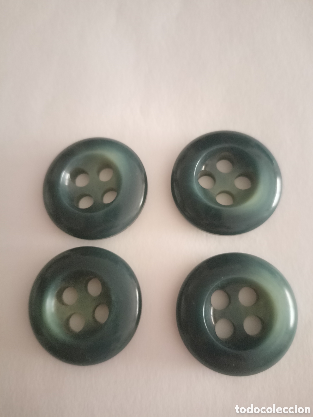 Vintage: 4 botones verdes abrigo 4 agujeros