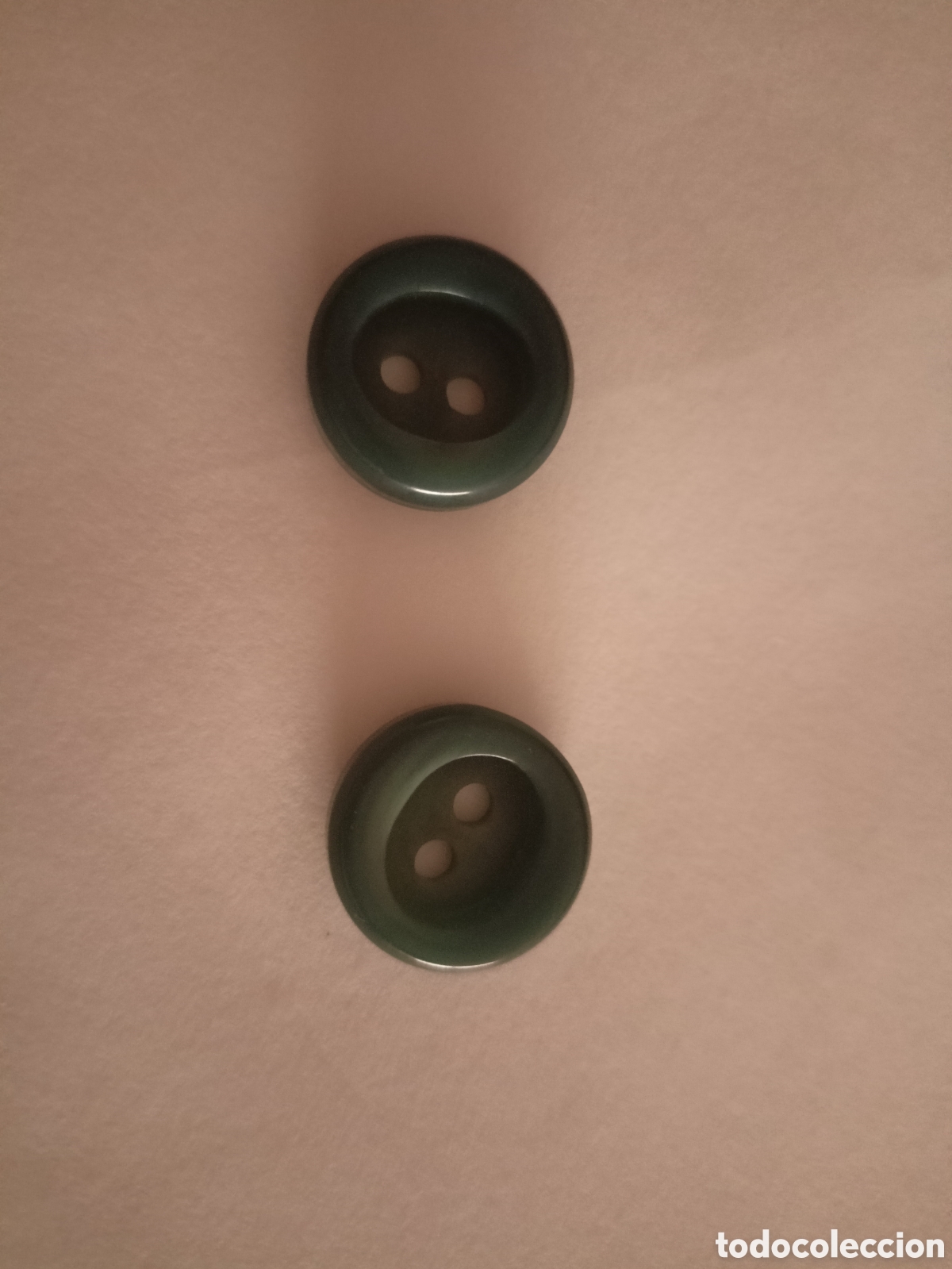 Vintage: 2 botones verdes vintage
