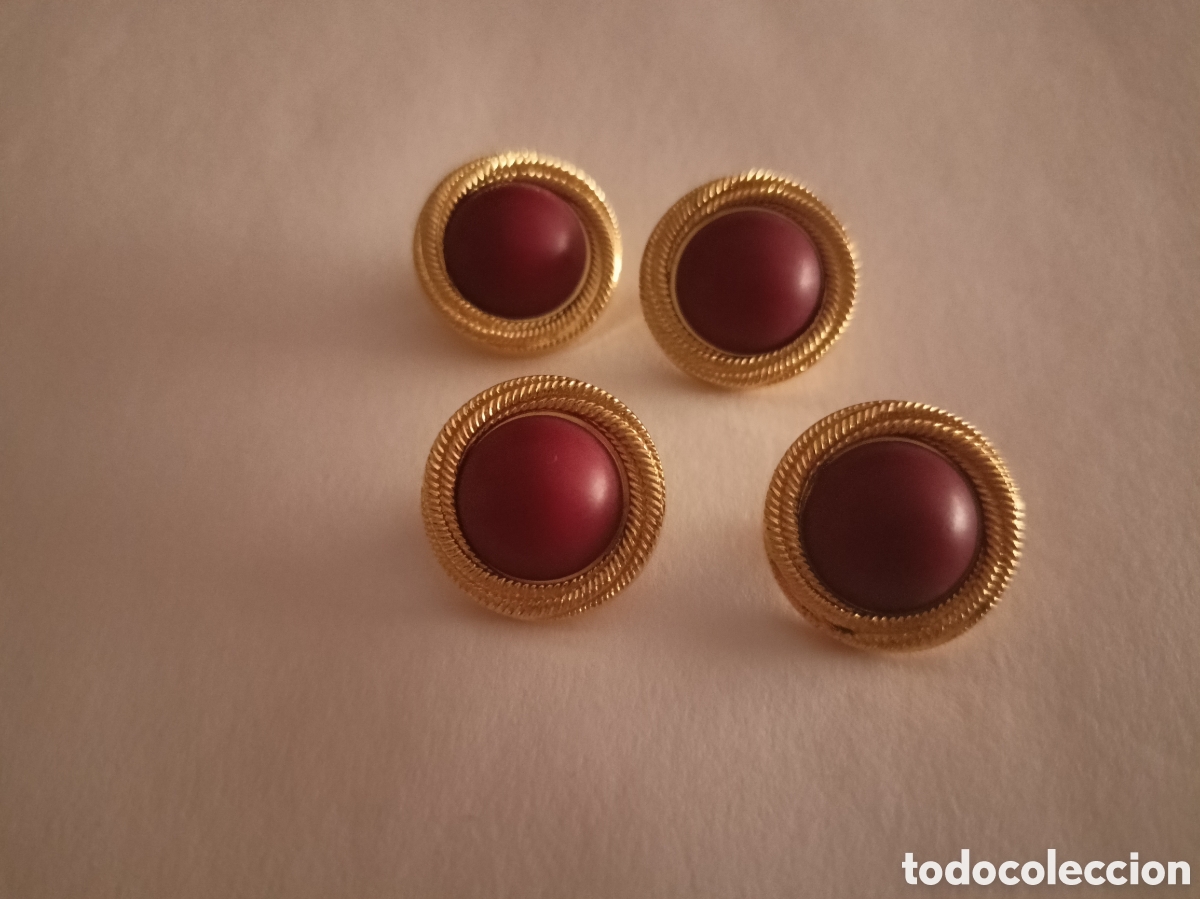 Vintage: 4 botones dorados y granate redondos