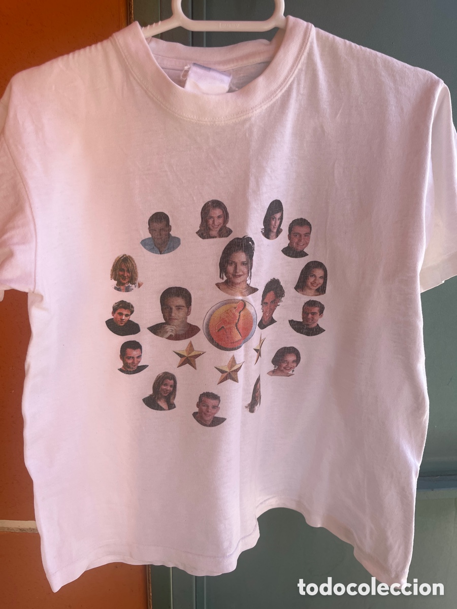 Vintage: Camiseta vintage a&ntilde;os 90/2000 con cantantes y estrellas &ndash; dise&ntilde;o retro