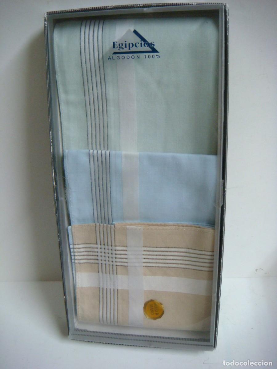 Vintage: ESTUCHE CON TRES PA&Ntilde;UELOS DE ALGODON MARCA EGIPCIOS RULO A MANO SON NUEVOS-CAJ-G-N&ordm;-9