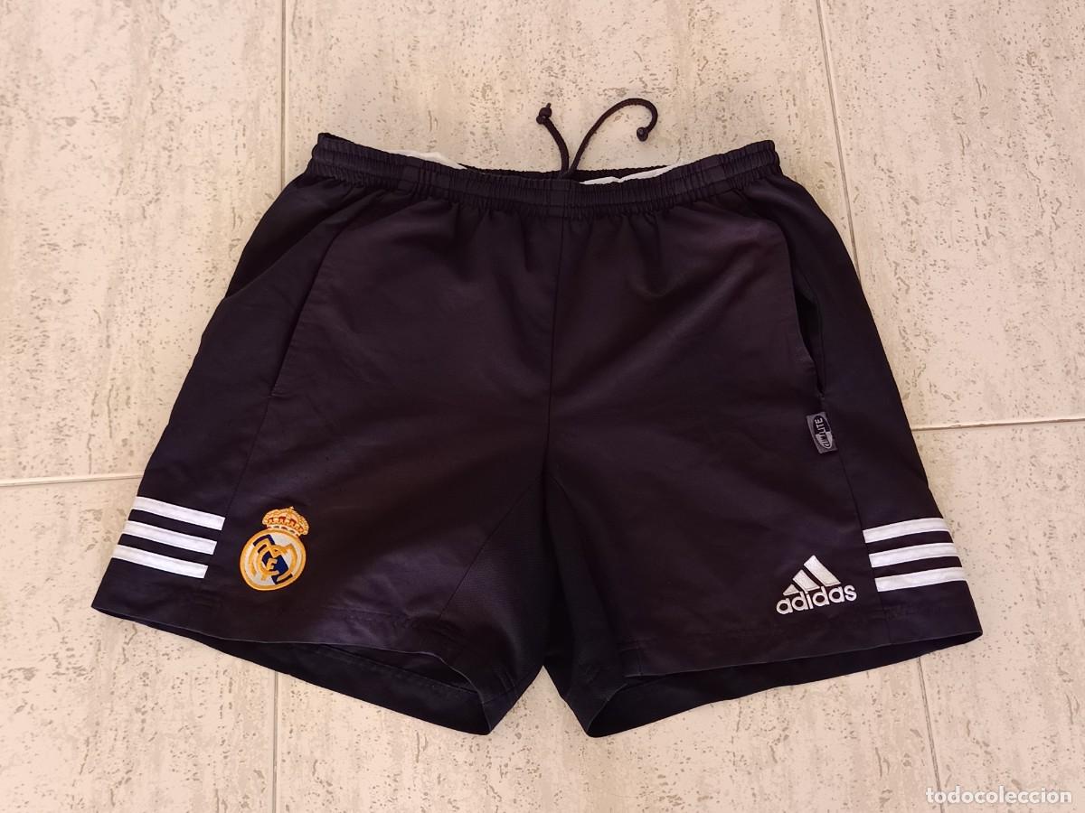 Vintage: VINTAGE 2001 &ndash; SHORTS REAL MADRID ADIDAS. TALLA XL