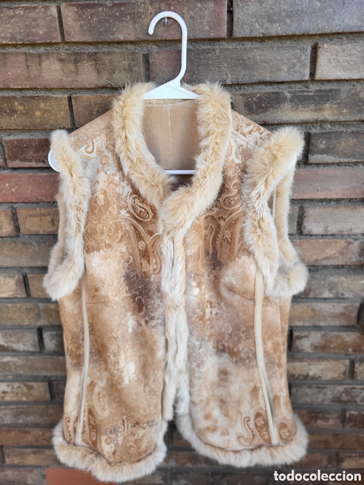 Vintage: Chaleco de mujer con pelo. Marca Hucke