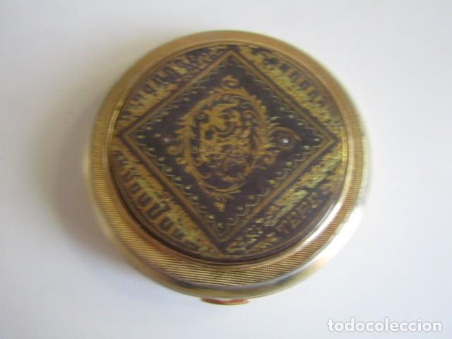 Vintage: PRECIOSA POLVERA DORADA CLASICA VINTAGE CON TRABAJO DAMASQUINADO RAR