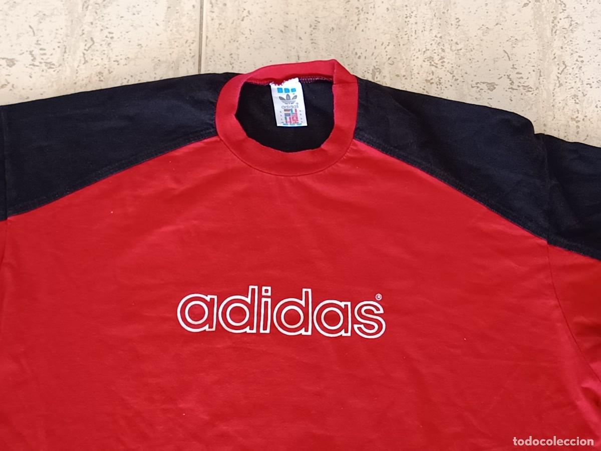 Vintage: Camiseta adidas vintage, Made in Damascus, de los a&ntilde;os 90-00. Talla L