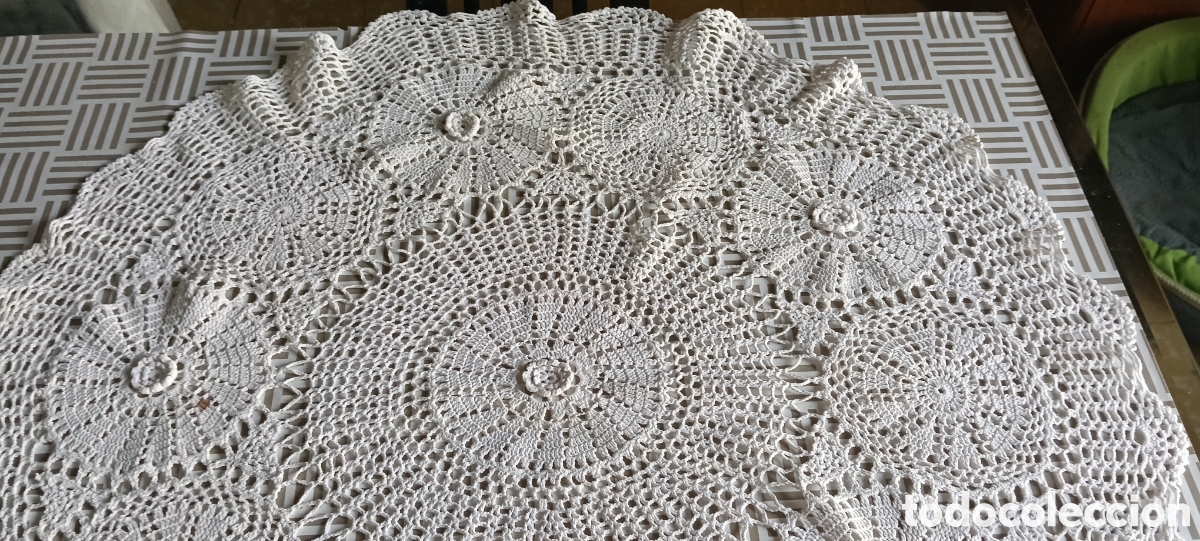 Vintage: Gran tapete redondo de ganchillo hecho a mano en hilo de algod&oacute;n - 80 cm de di&aacute;metro