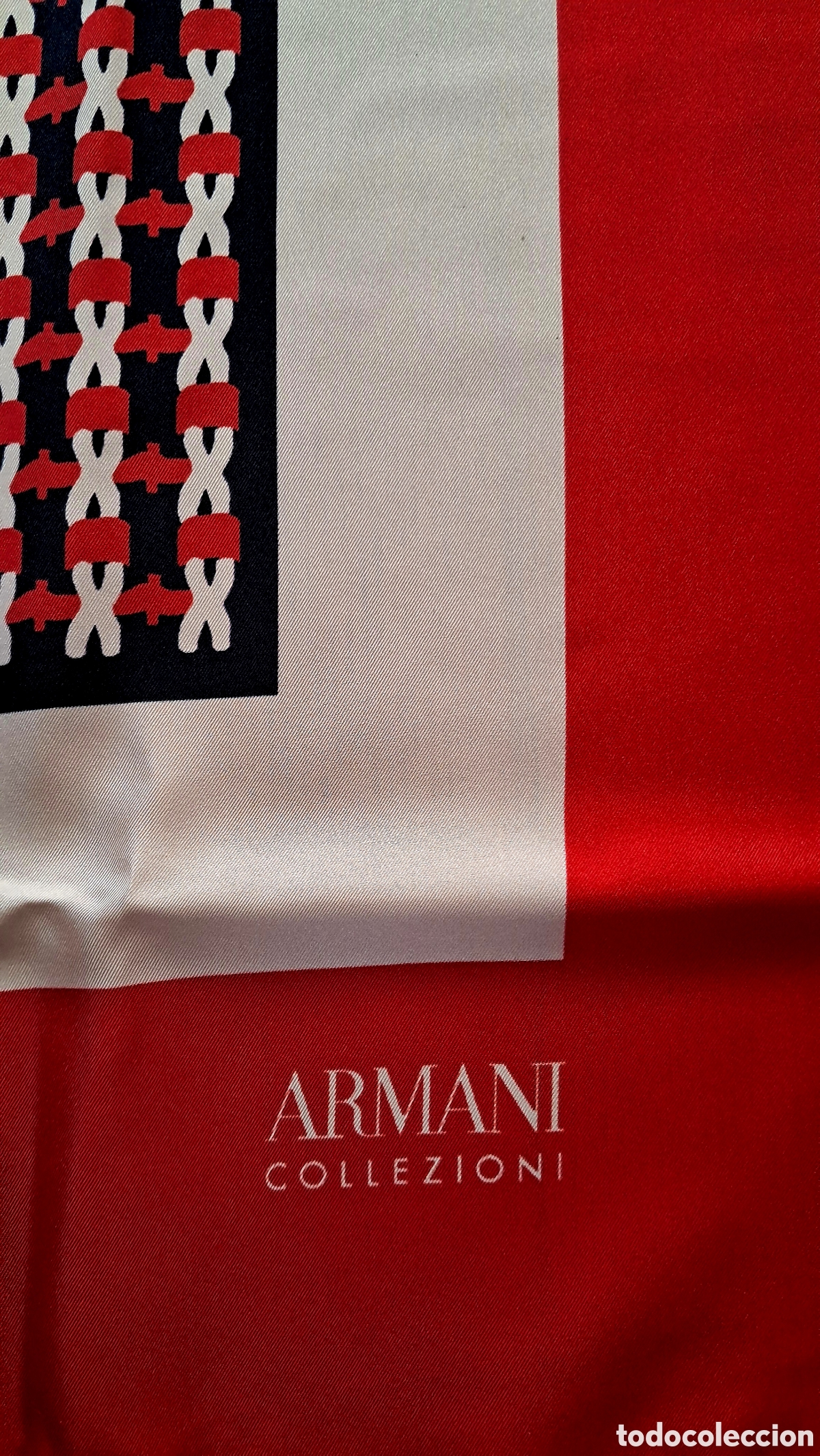 Vintage: Pa&ntilde;uelo Armani Collezioni 100% seda 135x135 cm