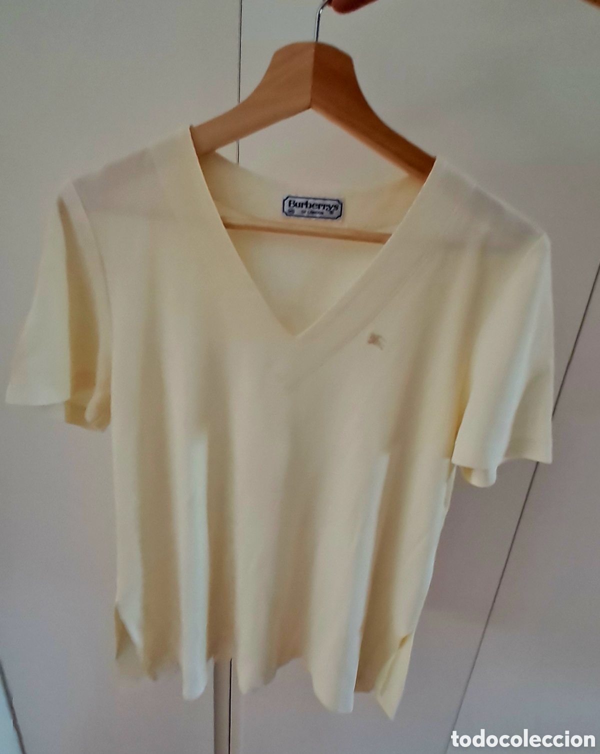 Vintage: Polo Burberrys of London vintage en color crema/beige, talla 40.
