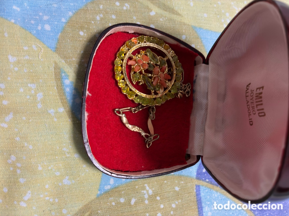 Vintage: Broche Vintage Circular Flores Coral y Cristales Dorados con Estuche