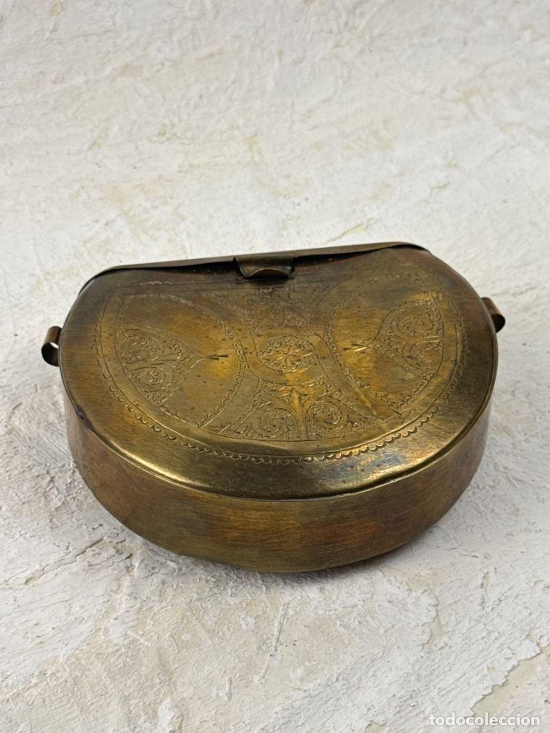 Vintage: Bolso Artesanal Antiguo de Lat&oacute;n Marroqu&iacute;