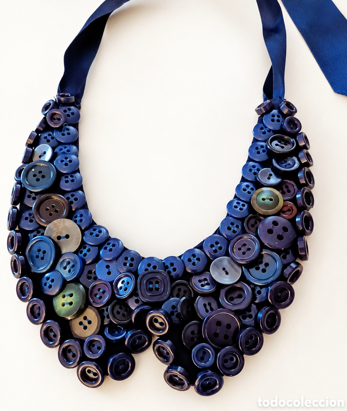 Vintage: Collar babero vintage franc&eacute;s de botones, joyer&iacute;a textil artesanal hecha a mano