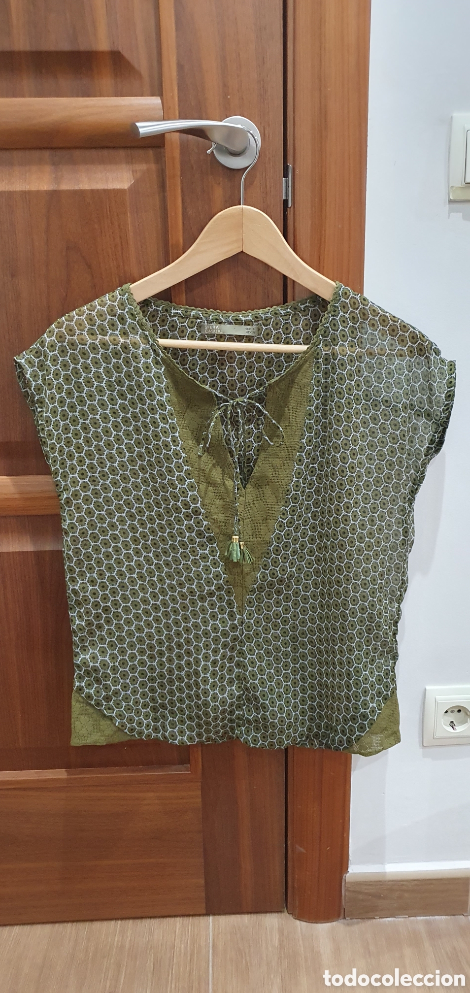 Vintage: Blusa Vintage Transl&uacute;cida