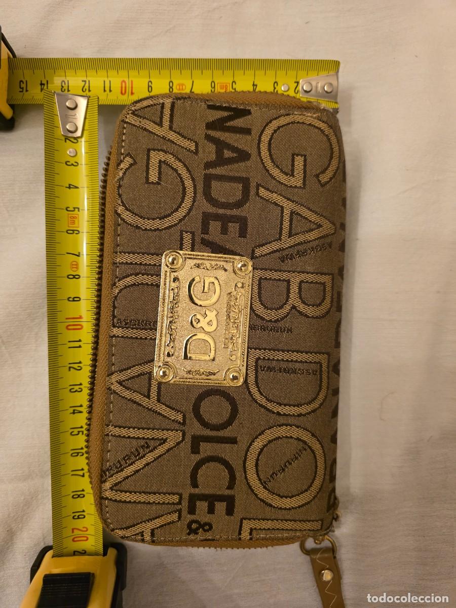 Vintage: Cartera billetero de mano estilo D&G monograma marr&oacute;n y dorado