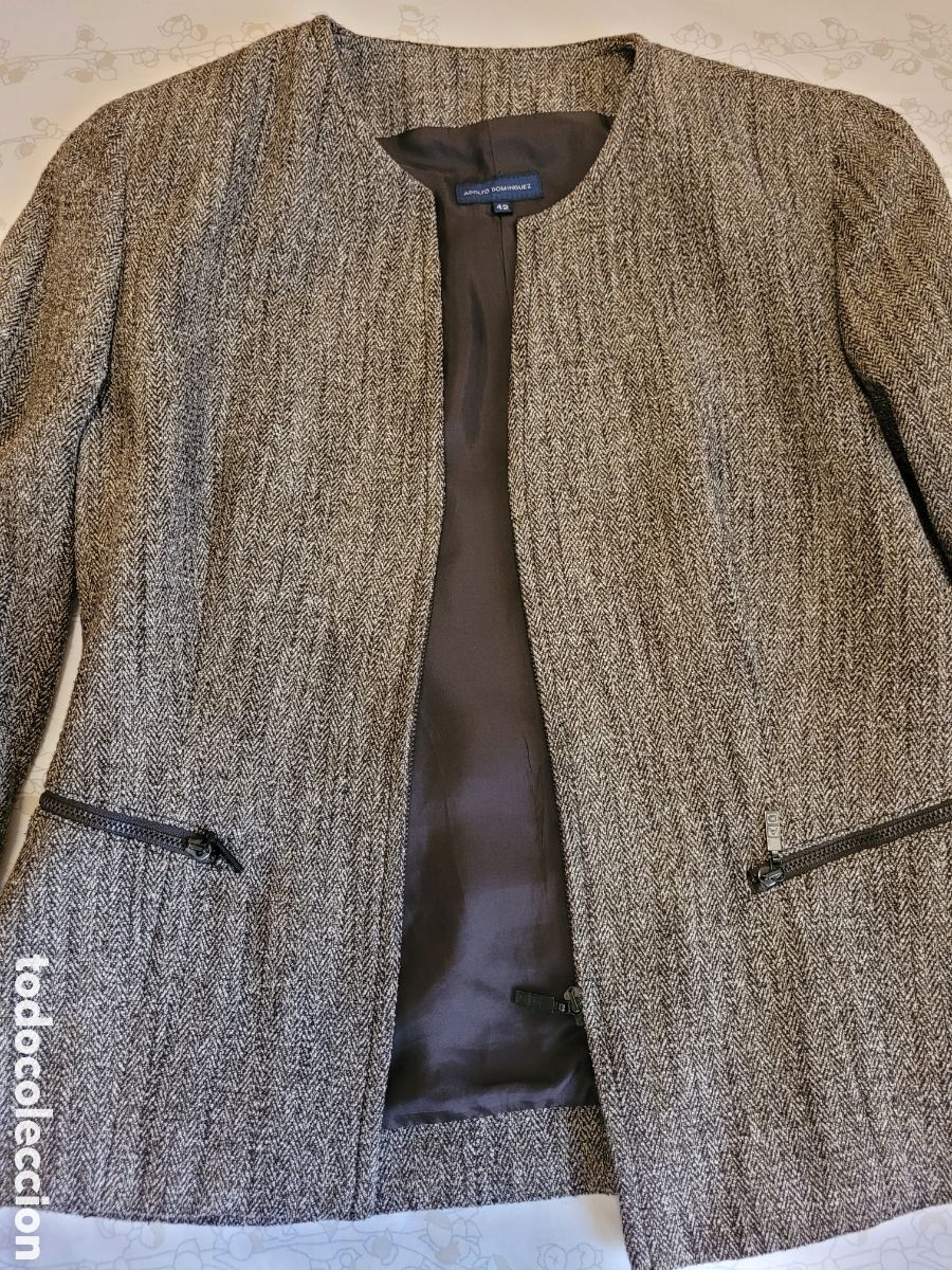 Vintage: CHAQUETA &rdquo;ADOLFO DOMINGUEZ&rdquo;, talla 42 - Foto 4