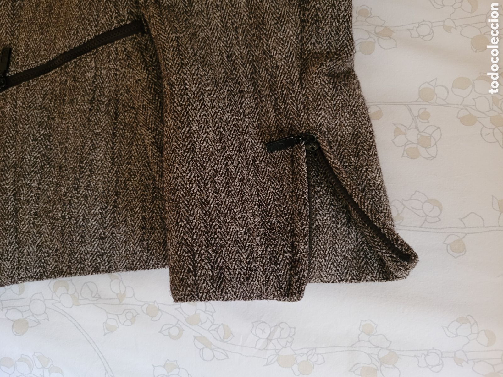 Vintage: CHAQUETA &rdquo;ADOLFO DOMINGUEZ&rdquo;, talla 42 - Foto 7