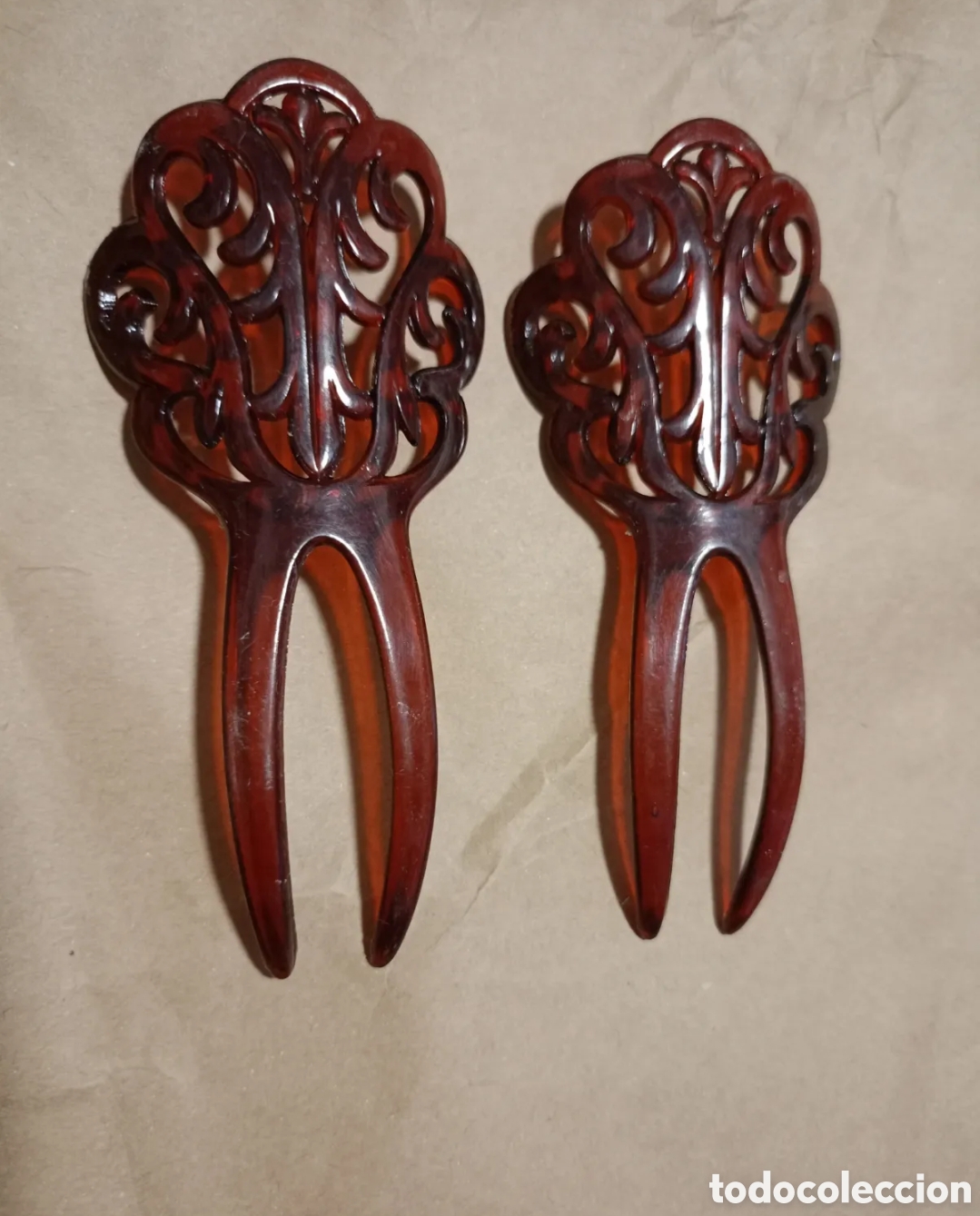 Vintage: Lote 2 peinecillos flamenca pl&aacute;stico marr&oacute;n