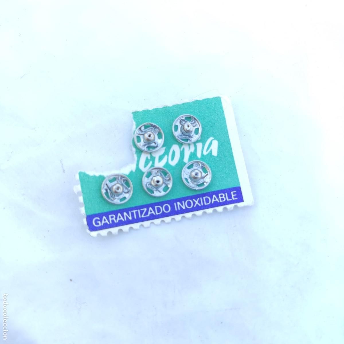 Vintage: BLISTER CORCHETES - VICTORIA - 3 x 4,5 cm