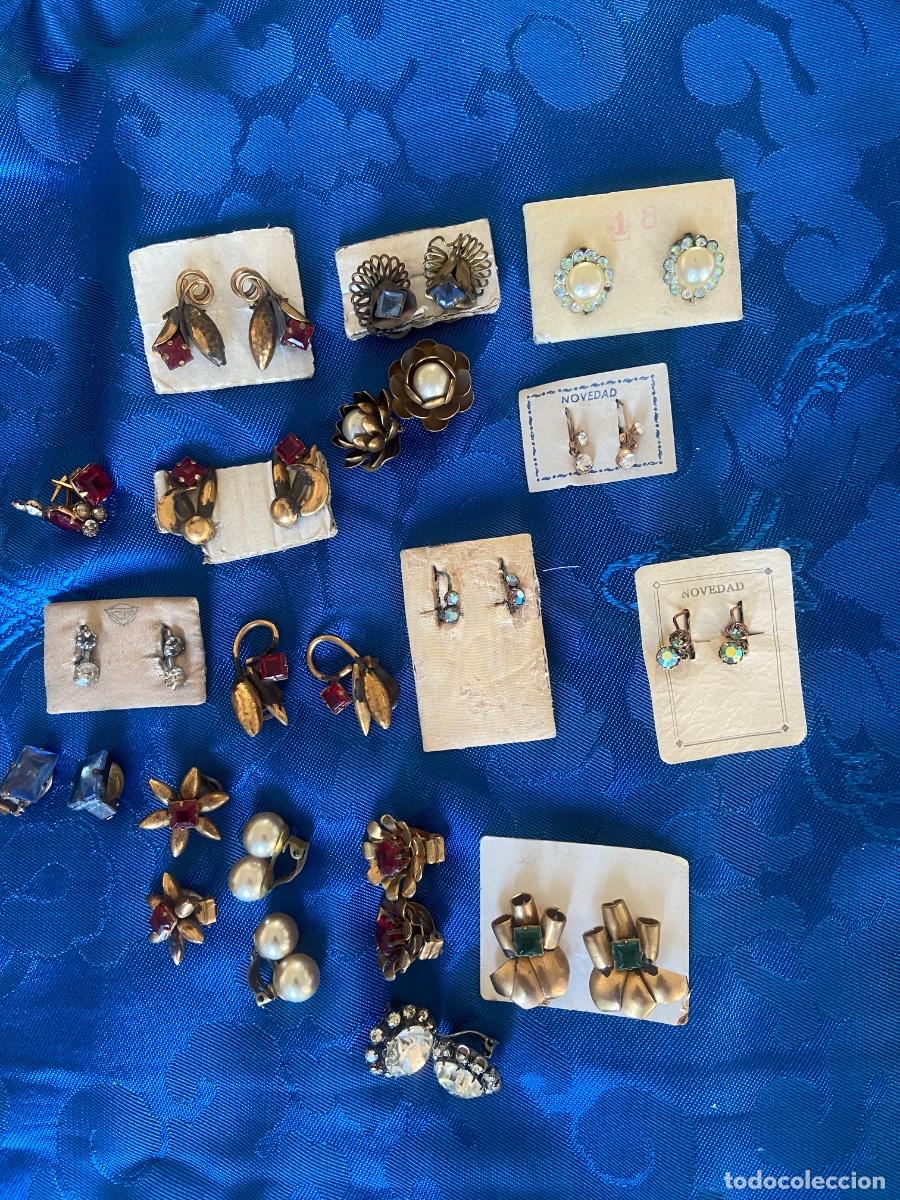 Vintage: 17 PARES DE PENDIENTES. - Foto 2