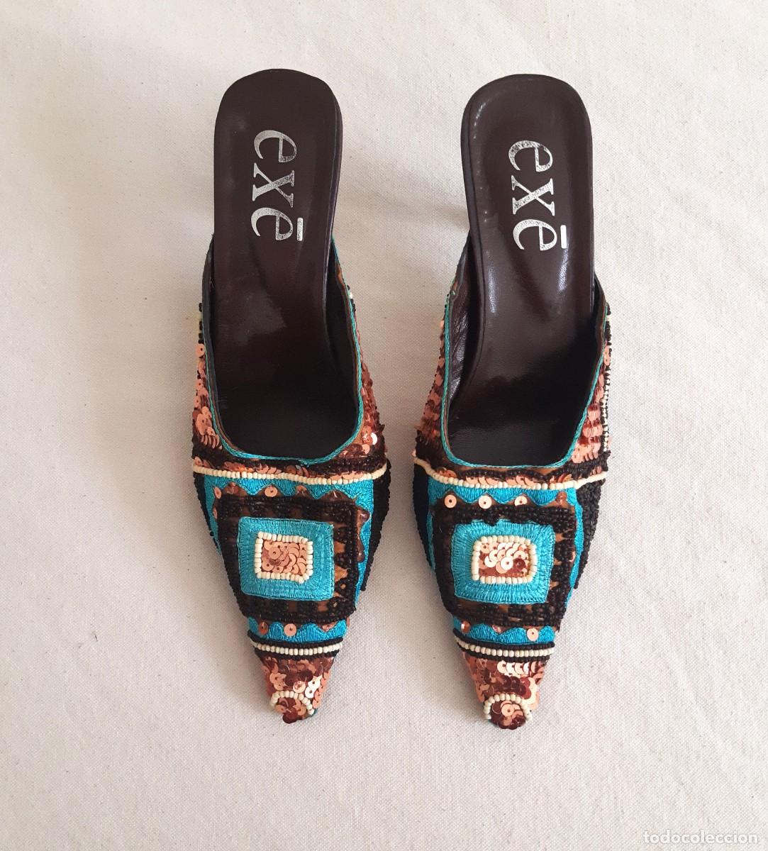 Vintage: PRECIOSOS ZAPATOS TAC&Oacute;N, MULES FIESTA, CON BORDADOS Y LENTEJUELAS,EX&Eacute; SHOES, DISE&Ntilde;ADOR: KALOGIROU