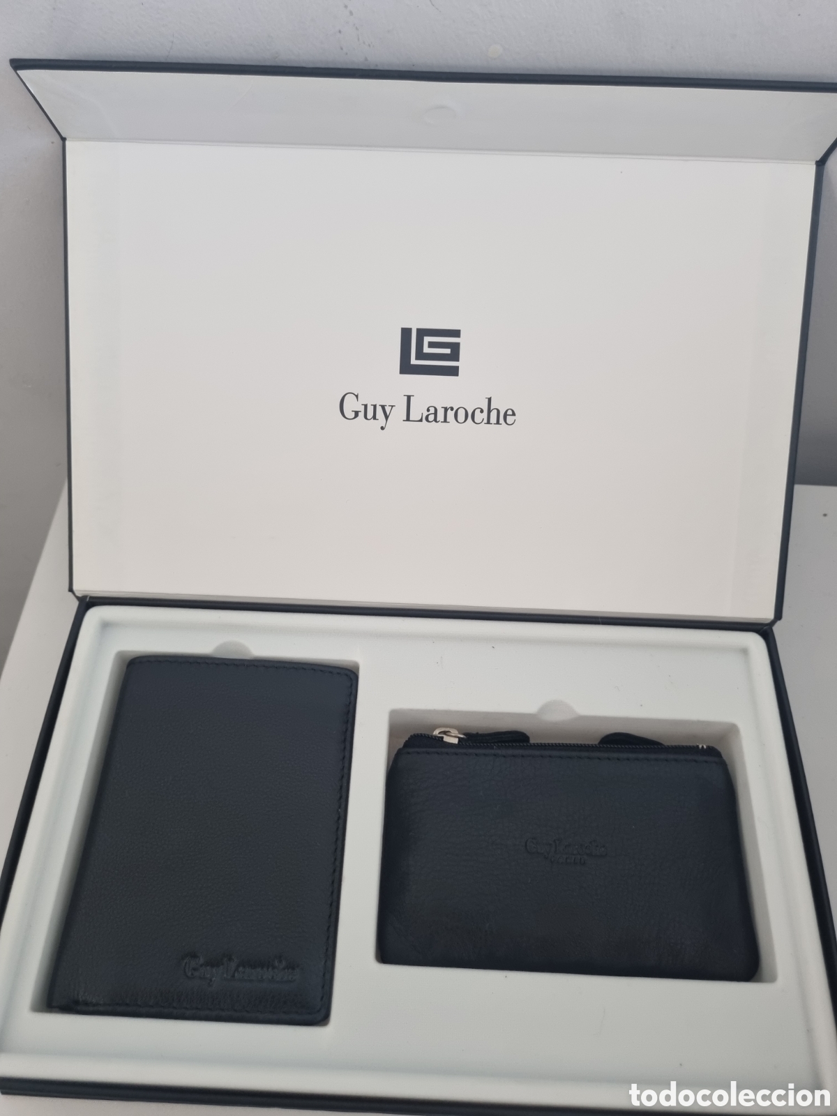 Vintage: Guy Laroche cartera monedero set