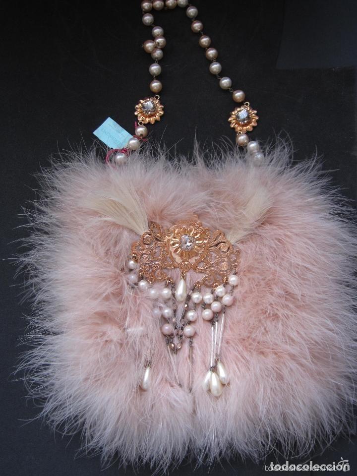 Vintage: Bolso de plumas y pedrer&iacute;a Reminiscence