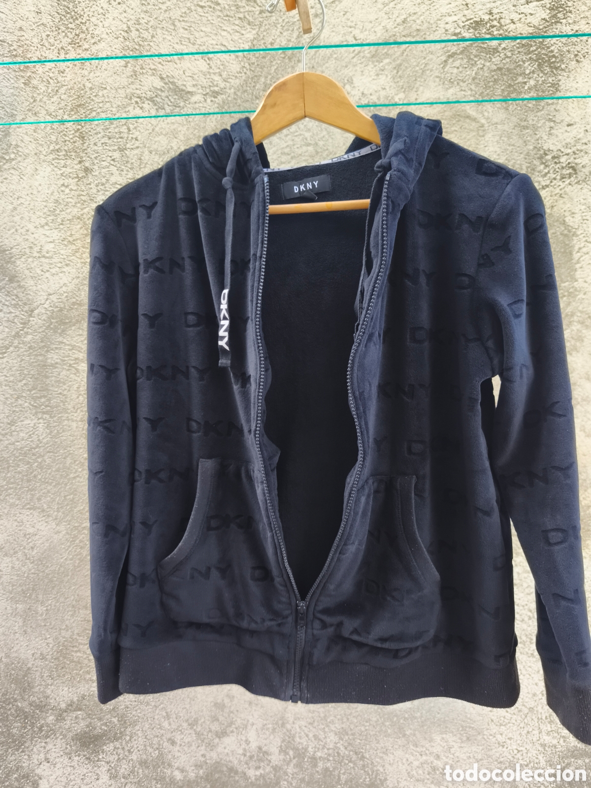 Vintage: Sudadera DKNY . Impecable